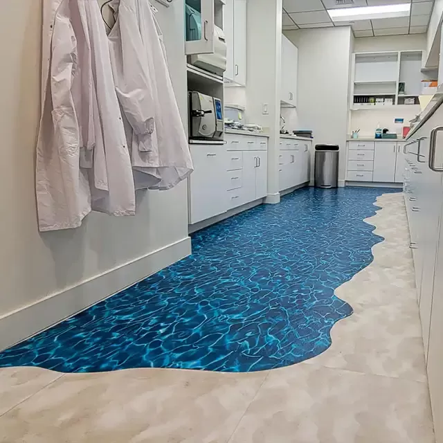 Flooring at a dental laboratory station